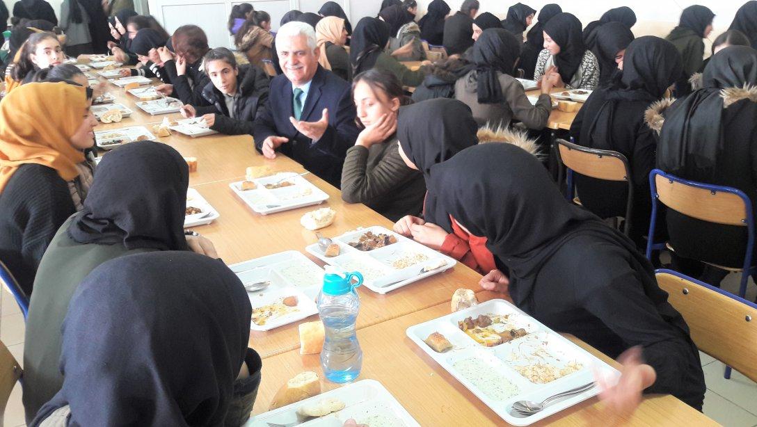 Seyit Fehim Arvasi Kız Anadolu İmam Hatip Lisesi ve Pansiyonu Ziyaret Edildi