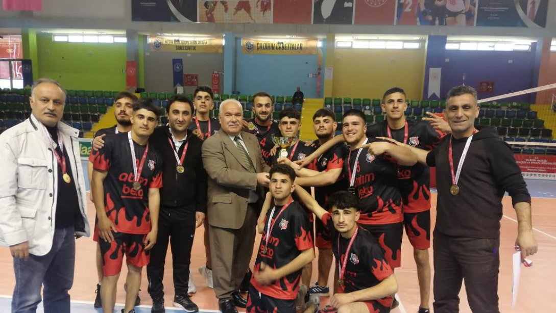 Van Özel Eğitim M.T.A.L Öğrencilerimiz Voleybol Müsabakalarında Türkiye Şampiyonu Oldu