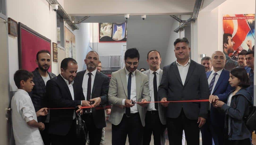 Vakıfbank Ortaokulu 4006 Tübitak Bilim Fuarı Açılışına Katılım Sağlandı 