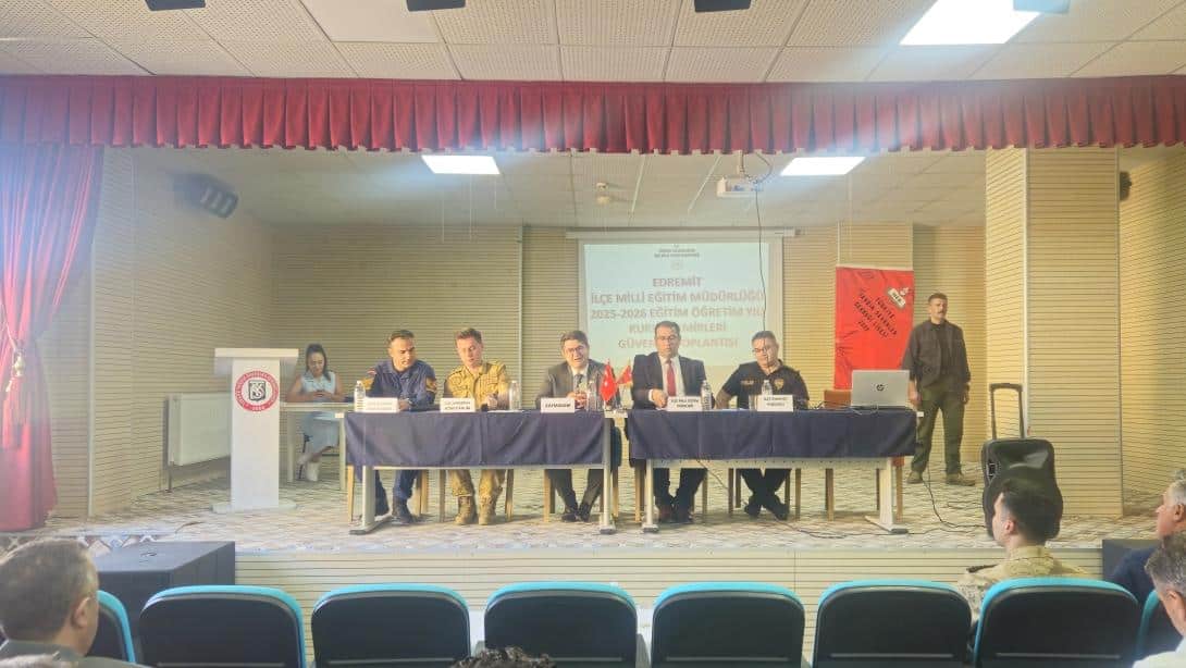 2025-2026 Eğitim Öğretim Yılı Kurum Amirleri Güvenlik Toplantısı Yapıldı