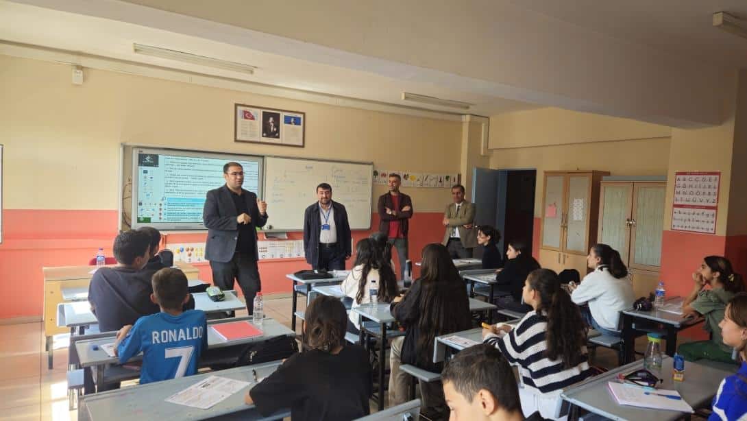 Müdürümüzden Ortaokul DYK'larına Kapsamlı Ziyaret